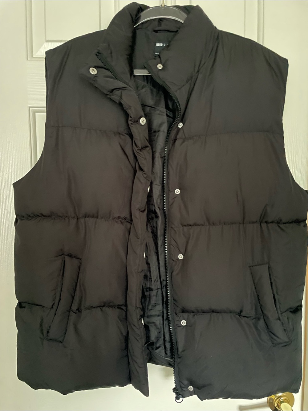 Black Oversized puffer vest